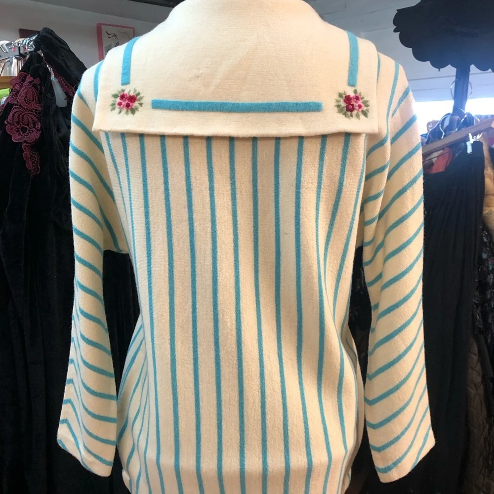*Vintage 40’s /50’s - nautical - Italian wool sweater- aqua & cream stripe -M/L